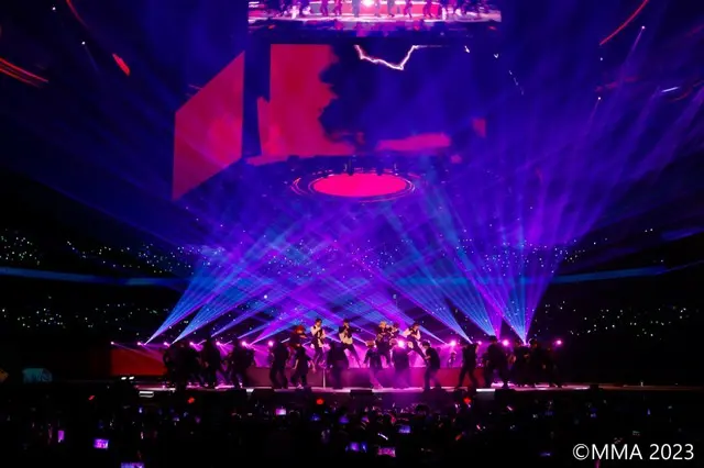 「MMA 2023」でパフォーマンスを見せた「BOYNEXTDOOR」3