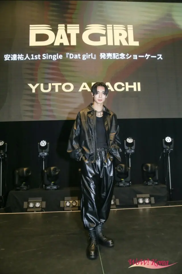 1st Single「Dat girl」発売記念記者会見&ショーケースを開催した安達祐人7
