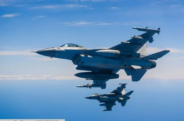中露の軍用機がKADIZに「進入」…韓国軍「偶発状況を備え戦闘機を投入」