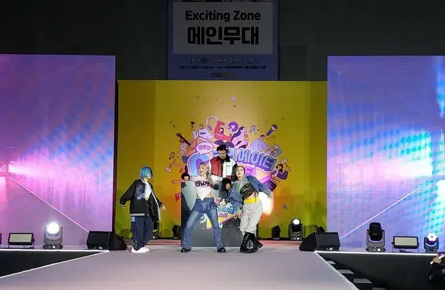日本のガールズグループ「CHEGO」による公演が行われた