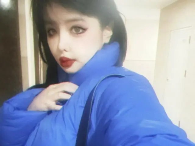 BOM（元2NE1）、健康異常説に終止符…見違えるほど綺麗になった近況公開