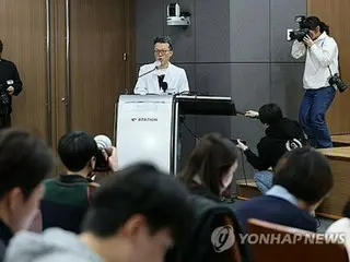 襲撃された韓国最大野党代表は「順調に回復中」　執刀医が会見
