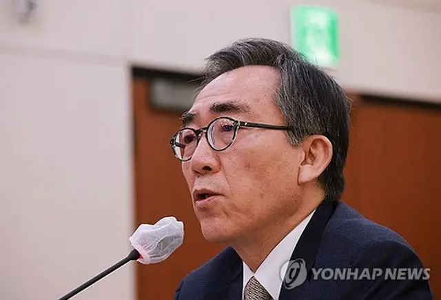 人事聴聞会で答弁する趙兌烈氏＝８日、ソウル（聯合ニュース）