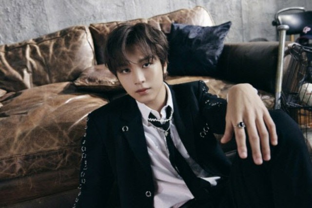 nct   kms 中華　サイン入り　ヘチャン　当選者限定ポラロイド nct kms 中華 サイン入り ヘチャン 当選者限定ポラロイド 海外