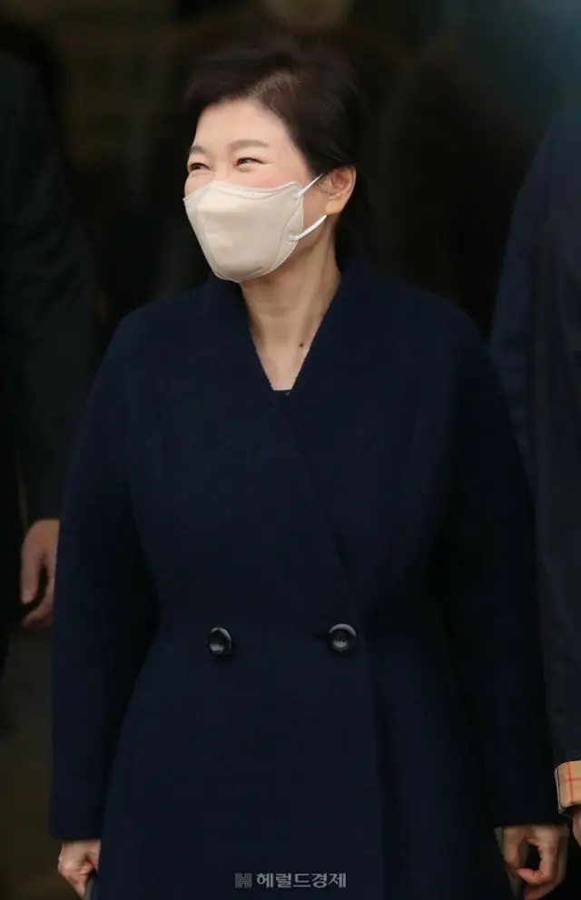 朴槿恵元大統領、総選挙を控え「ブックコンサート」開く…目的は？＝韓国
