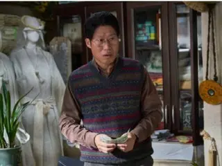 映画「破墓」のユ・ヘジン、今回はプロの葬儀屋に変身…「遺骨収集まで」