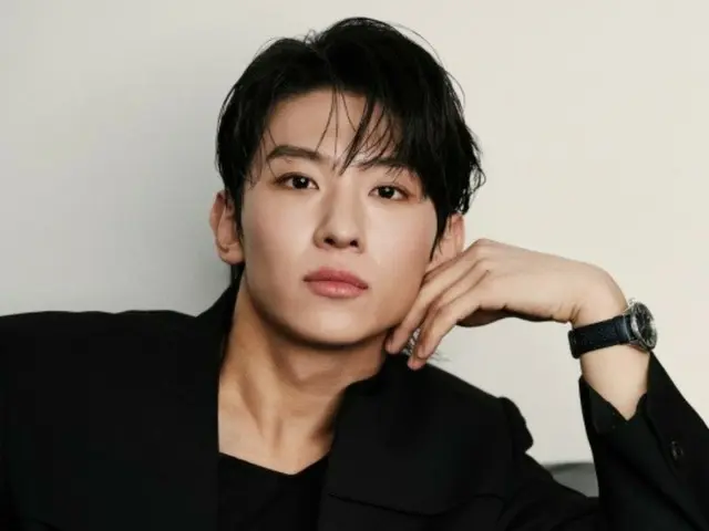 YouTuber兼タレントのDEX、新プロフィール写真公開…“俳優ビジュアル”で視線圧倒