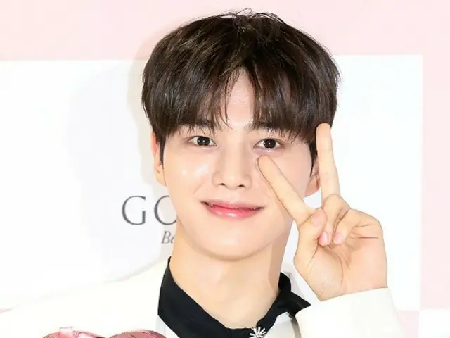 俳優ソン・ガン、軍入隊前の最後の公式的外出「バレンタインデー＆ホワイトデー」記念行事出席