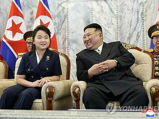 金正恩氏と娘のジュエ氏（資料写真）＝（朝鮮中央通信＝聯合ニュース）≪転載・転用禁止≫