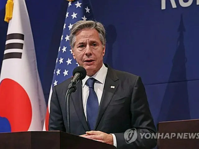 ２０２３年１１月にソウルで韓国外相と共同記者会見を開いたブリンケン氏（共同取材・資料写真）＝（聯合ニュース）