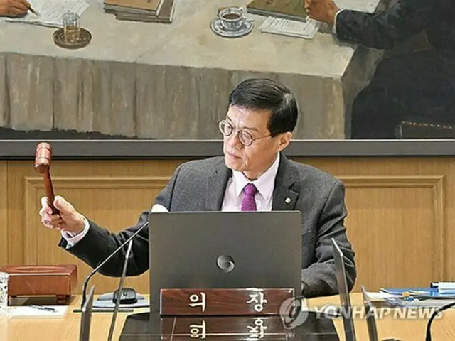 金融通貨委を主宰する韓国銀行の李昌鏞（イ・チャンヨン）総裁（写真共同取材団）＝２２日、ソウル（聯合ニュース）