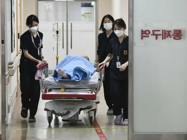 軍病院、研修医の辞職で一般市民の救急患者受け入れ…13日間で110人が利用＝韓国