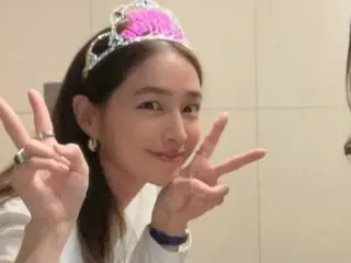 女優イ・ミンジョン、焼肉店で1カ月遅れの誕生日パーティー