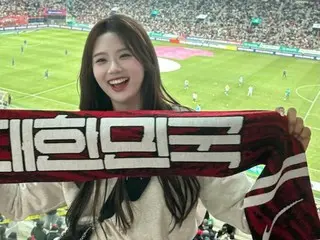 元サッカー韓国代表イ・ドングク娘ジェシさん、日常の中でもおしゃれなビジュアル…信じられない「16歳」