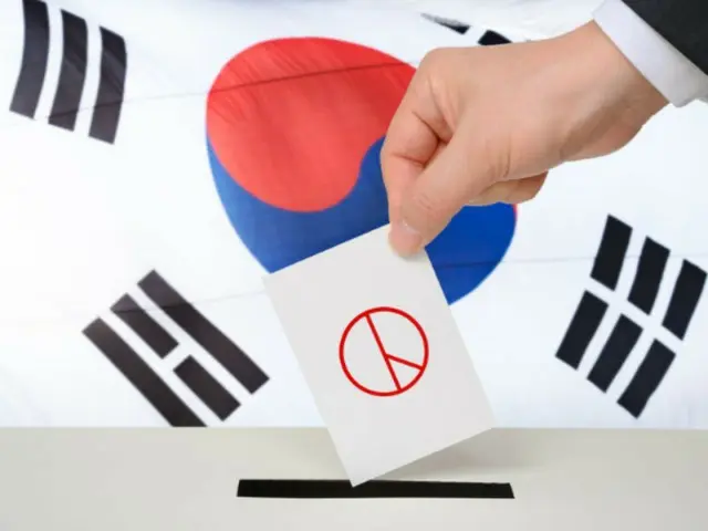 韓国総選挙、期日前投票所で「不法カメラ」発見…ユーチューバーが複数設置か