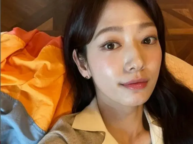 女優パク・シネ、チェ・テジュンが惚れた美貌...変わらない清純さ
