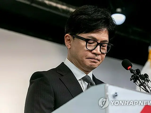 辞意を表明した国民の力トップの韓東勲・非常対策委員長（共同取材）＝１１日、ソウル（聯合ニュース）