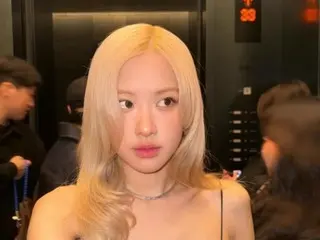 「BLACKPINK」ROSE、高貴なビジュアルにスタイルまで...洗練された美を見せる