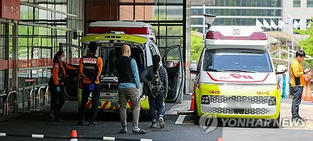 病院に到着した救急車（資料写真）＝（聯合ニュース）