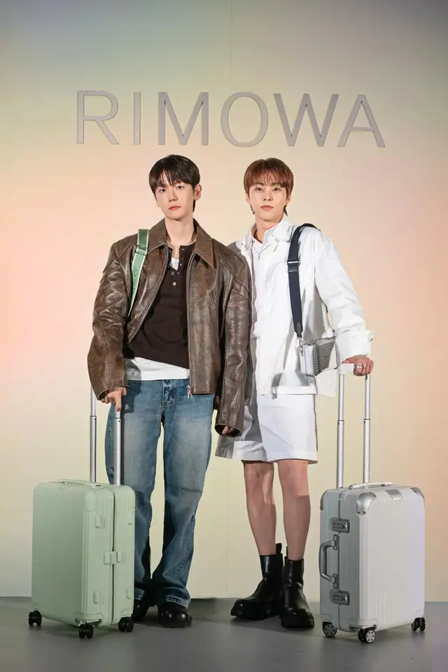 RIMOWA「エッセンシャル コレクション」 最新カラーのローンチイベントに参加した「EXO」BAEK HYUN & XIUMIN