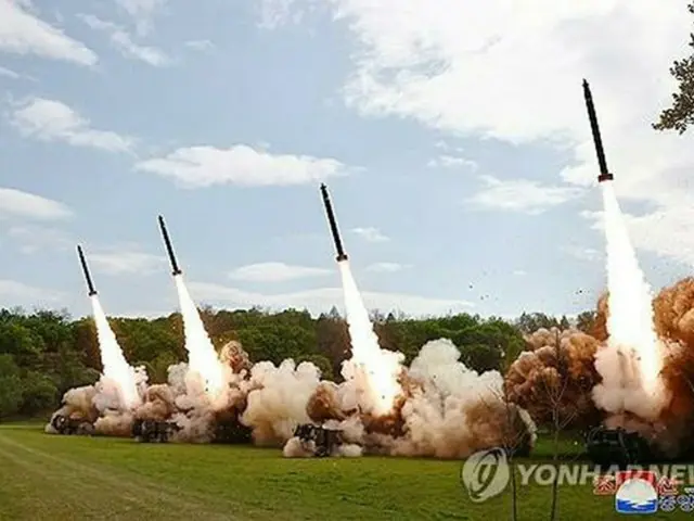 北朝鮮の朝鮮中央通信は核による反撃を想定し超大型放射砲を発射する訓練を２２日に実施したと報じた＝（朝鮮中央通信＝聯合ニュース）≪転載・転用禁止≫