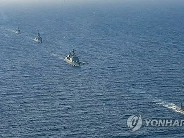 ２０２３年１１月２日、韓国南東部・蔚山沖で行われた韓国とオーストラリアの合同海上訓練（韓国海軍提供）＝（聯合ニュース）≪転載・転用禁止≫