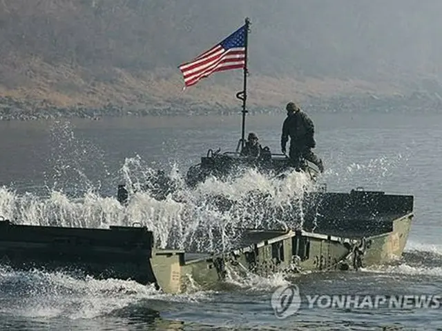 在韓米軍と韓国軍による渡河訓練（資料写真）＝（聯合ニュース）