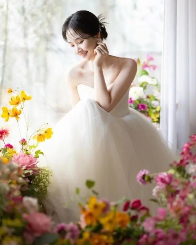 “アイドル出身同士がゴールイン”元「SPICA」のナレ、俳優キム・ソンウン（元TOUCH）との結婚発表…「美しい人と会った」