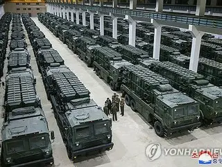 金正恩氏　戦術ミサイルの生産現場視察＝「戦争準備に画期的変革」