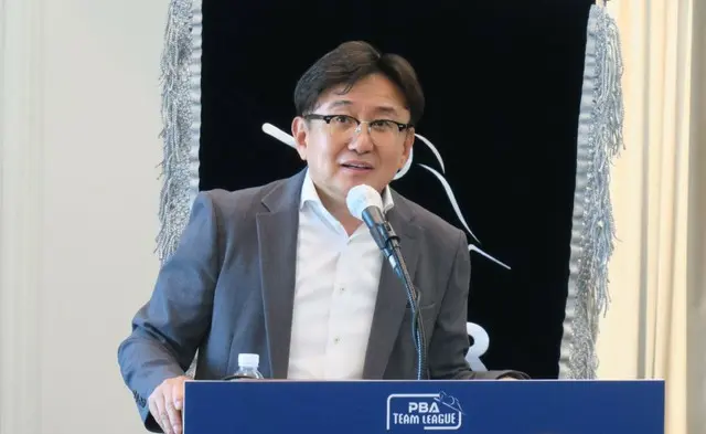 あいさつをしているチャン・サンジンPBA副総裁