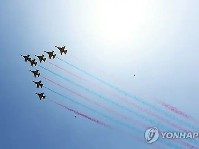 韓国空軍のアクロバット機　２５・２９日にソウル・竜山上空を飛行