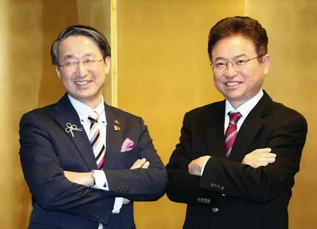 慶尚北道知事が鳥取県知事と「電話会談」…「低出生克服」で協力＝韓国
