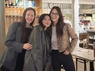 女優ハン・ジヘ、育児を離れて…“リア友”女優オ・ユナ&オム・ジウォンと楽しくロンドン旅行