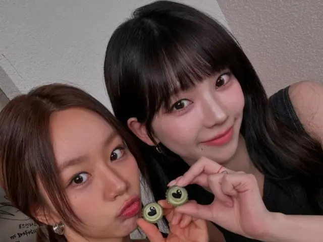 ヘリ（Girl’s Day）、恋に落ちた？ガールズグループの後輩KARINA（aespa）とこんなにラブラブな2ショット