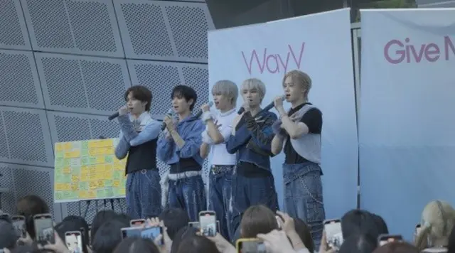 「WayV」がカムバック記念の韓国ミニファンミーティングを大盛況のうちに終えた。