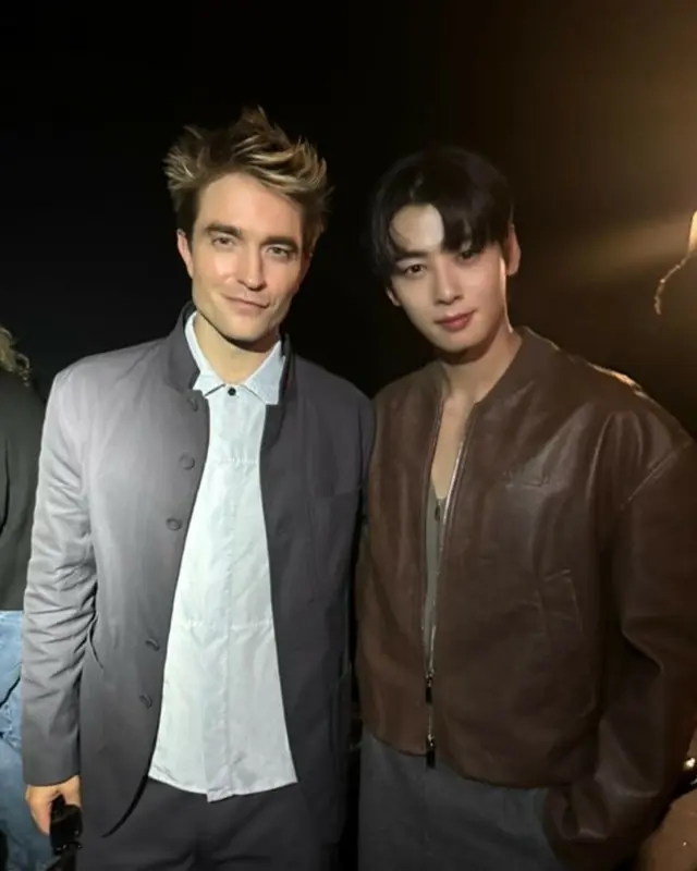 チャウヌ（ASTRO）＆ロバート・パティンソン、目が覚めるようなツーショット
