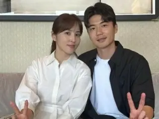 女優ハン・ヘジン、夫キ・ソンヨンと娘との写真を公開…結婚11周年を祝う「いつも優しいあなた」