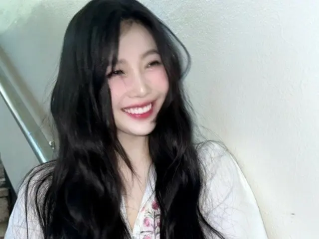 ジョイ（Red Velvet）、カムバック後に全盛期を更新…笑うとよりキレイ