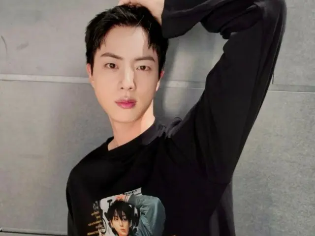「BTS」JIN、入隊中のメンバーJUNG KOOKへ…