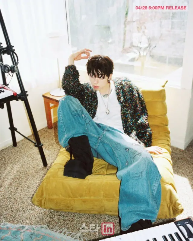 ZICOのデジタルシングル「SPOT！（feat. JENNIE）」が5日基準、Spotify累計再生数1億回を突破した。