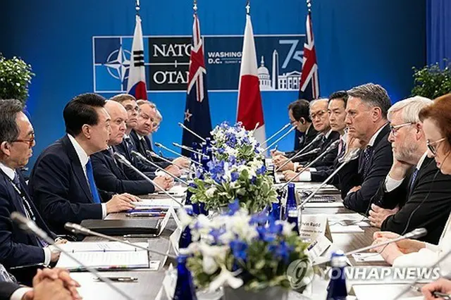 韓国、日本、オーストラリア、ニュージーランドによる首脳会談のもよう（共同取材）＝１１日、ワシントン（聯合ニュース）