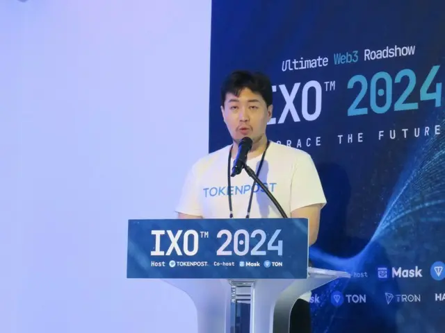 開会の辞を述べるTOKENPOSTのデビッド・キムCEO（写真：wowKorea）