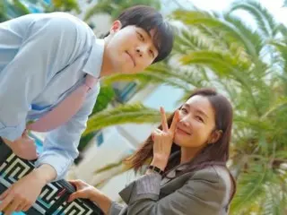 “母と息子”女優チェ・ジウ、俳優キム・ムジュンと2ショット…優雅な雰囲気