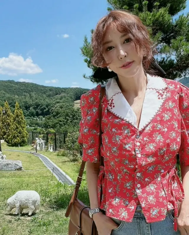 「S.E.S.」シューが華やかな美貌を披露した。