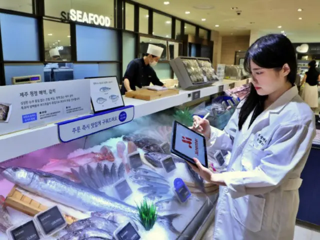AI活用を活発化するロッテ百貨店、社内業務から清掃、コンテンツ制作まで＝韓国