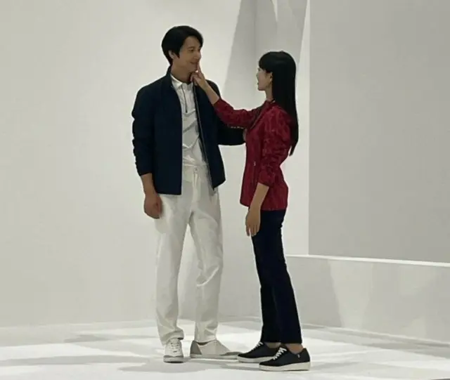 俳優イ・サンウ＆キム・ソヨン、撮影中にも甘いデート…スキンシップが「普通」を超えた？2