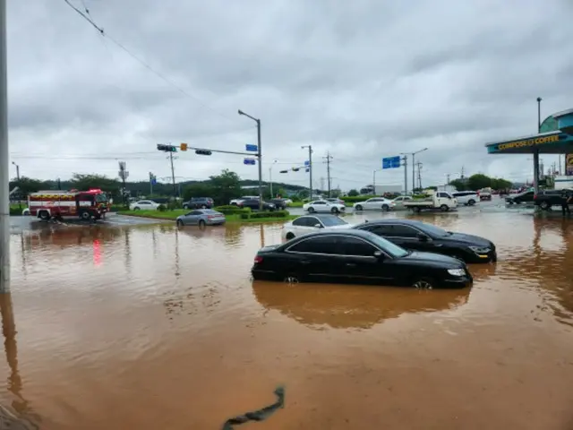 今夜ソウルでも再び豪雨…中部地方19日までに最大200mmの雨＝韓国