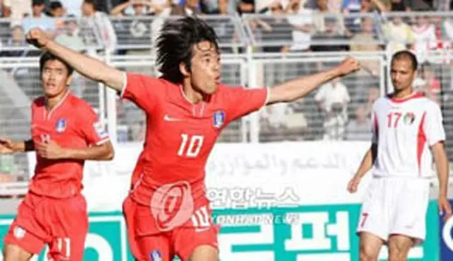 ゴールを決めたパク・チュヨン＝7日、アンマン（聯合）