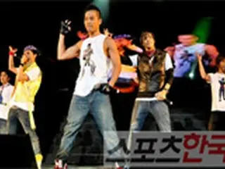 ＜BIG BANG＞　タイコンサート1万人のファン熱狂！