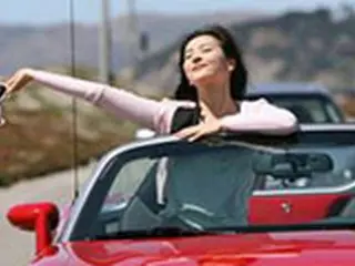 “ソソノ”ハン・ヘジン　爽やかな風に吹かれてリラックス